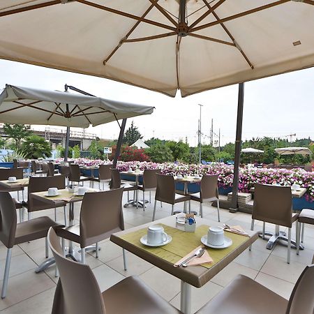 Best Western Plus Soave Hotel 圣博尼法乔 餐厅 照片