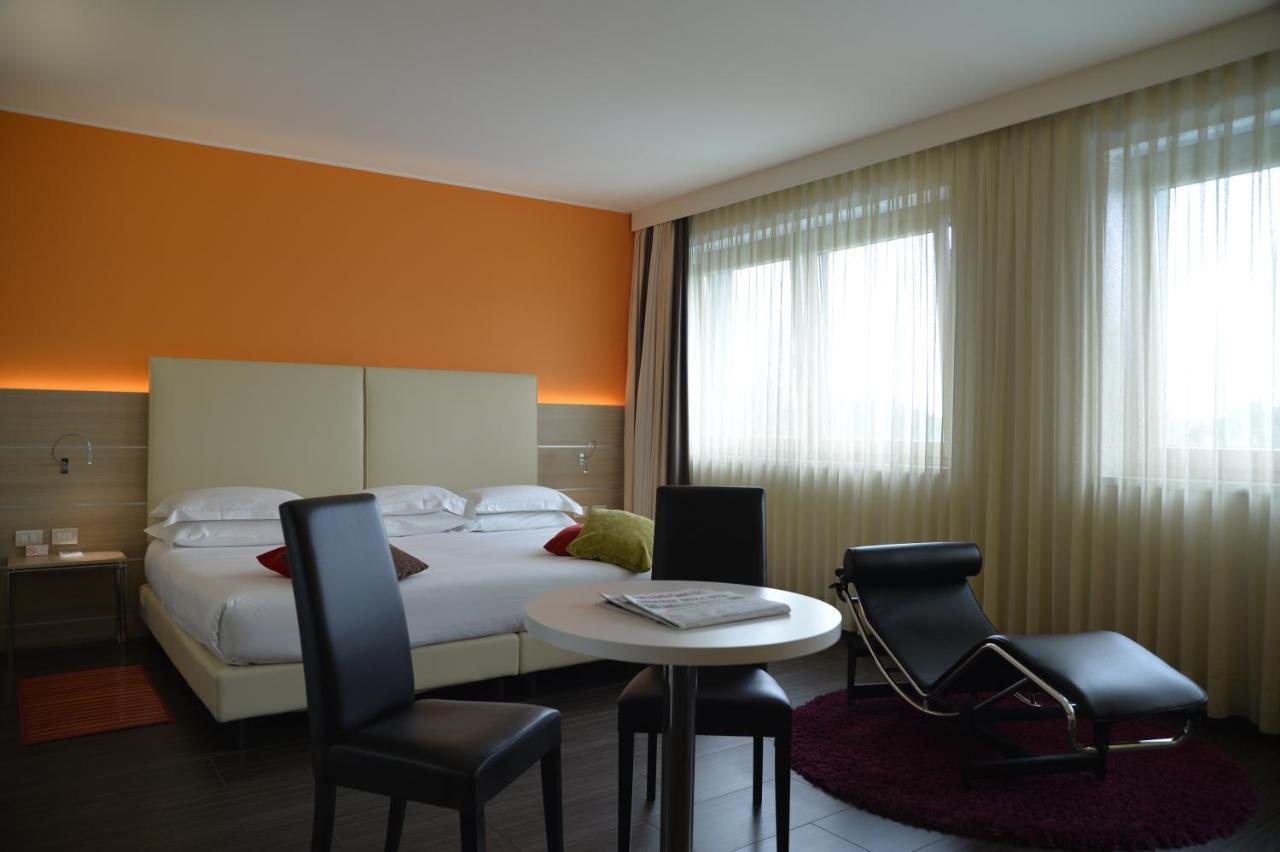 Best Western Plus Soave Hotel 圣博尼法乔 外观 照片