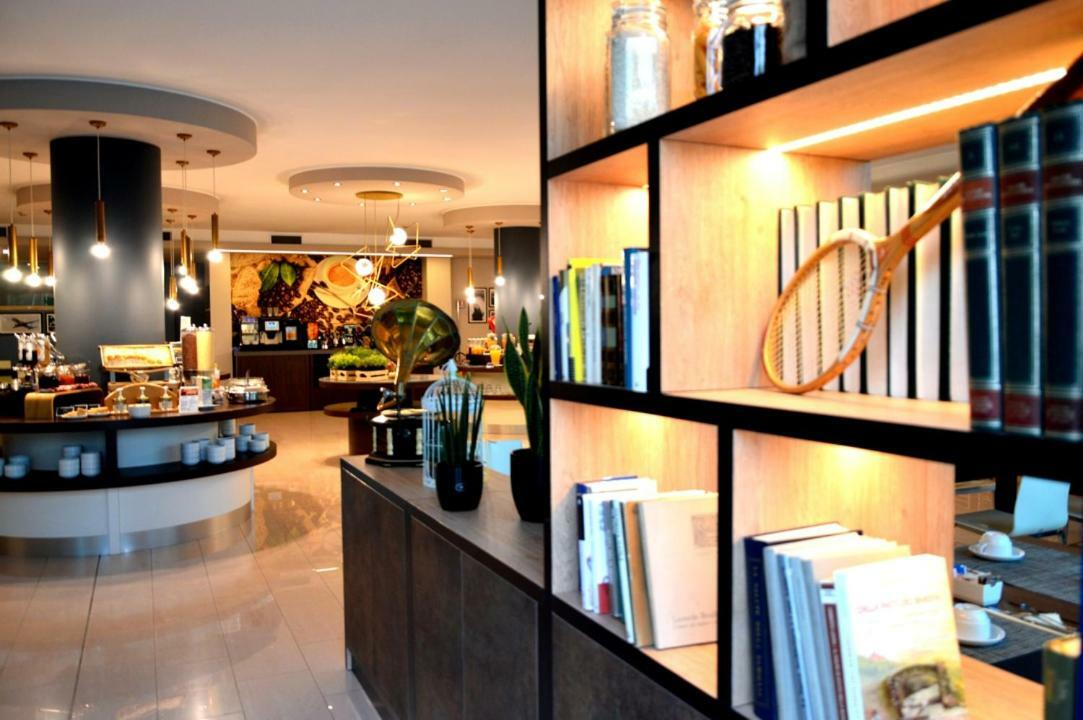 Best Western Plus Soave Hotel 圣博尼法乔 外观 照片